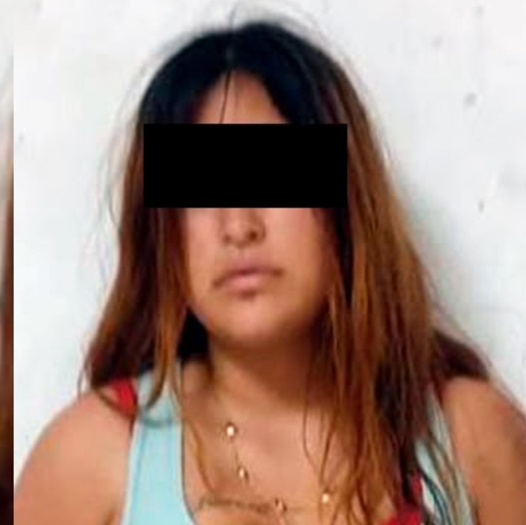 Mujer y dos menores detenidos tras robo de camioneta en Puebla.