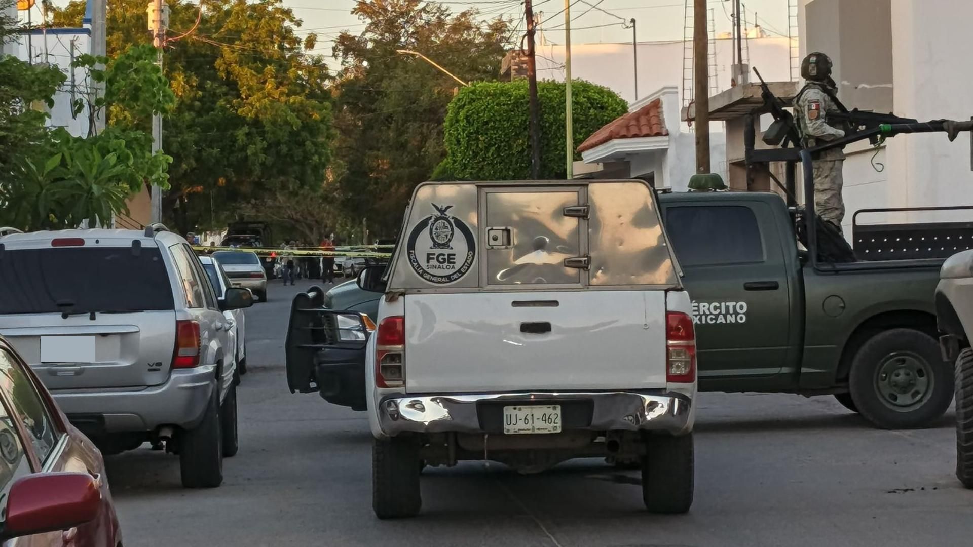 Mujer asesinada en auto