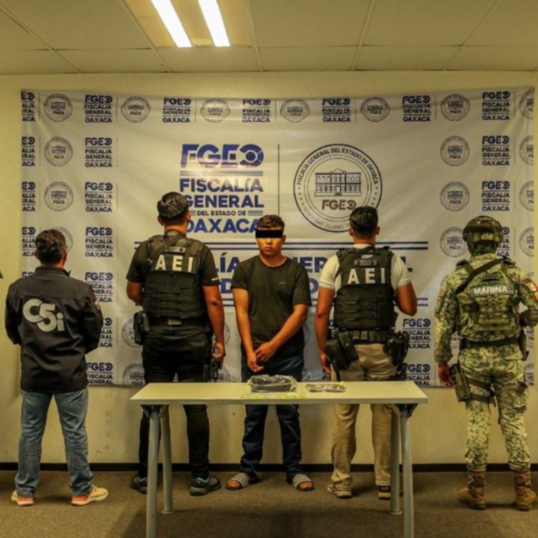 Detiene a "El 07" Presunto Autor Material de Asesinato del Expresidente Municipal de San Juan Cacahuatepec