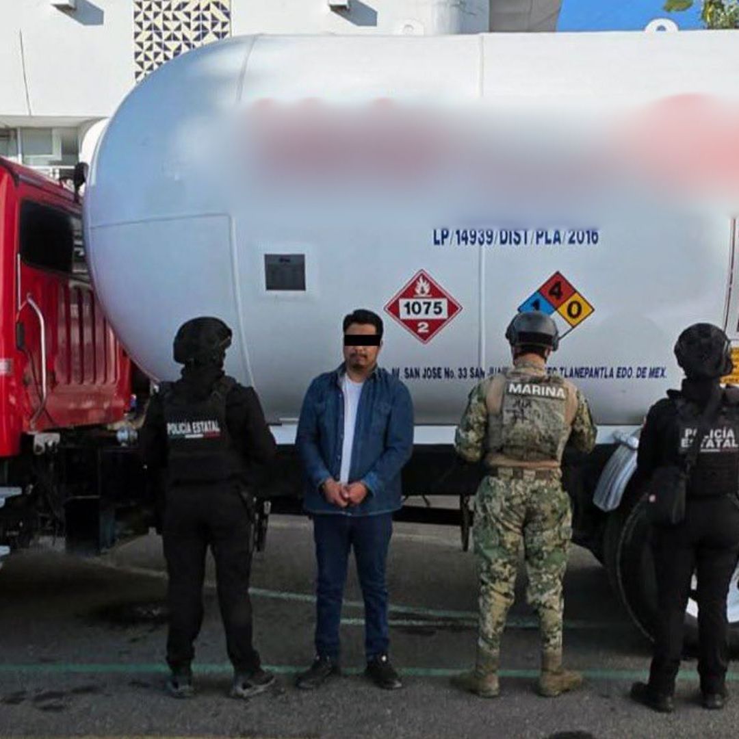 Detenidos Álvaro N Jorge N Posesión Ilícita de Hidrocarburo Los Reyes de Juárez Tepeaca Puebla