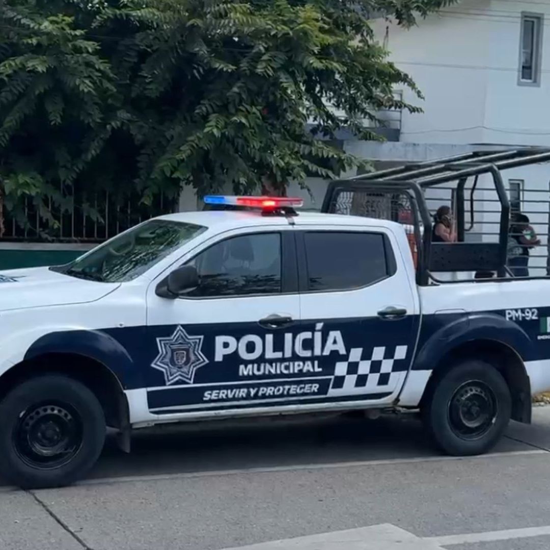 Detienen a dos por posesión de droga, dinero y un automóvil durante un operativo en Veracruz