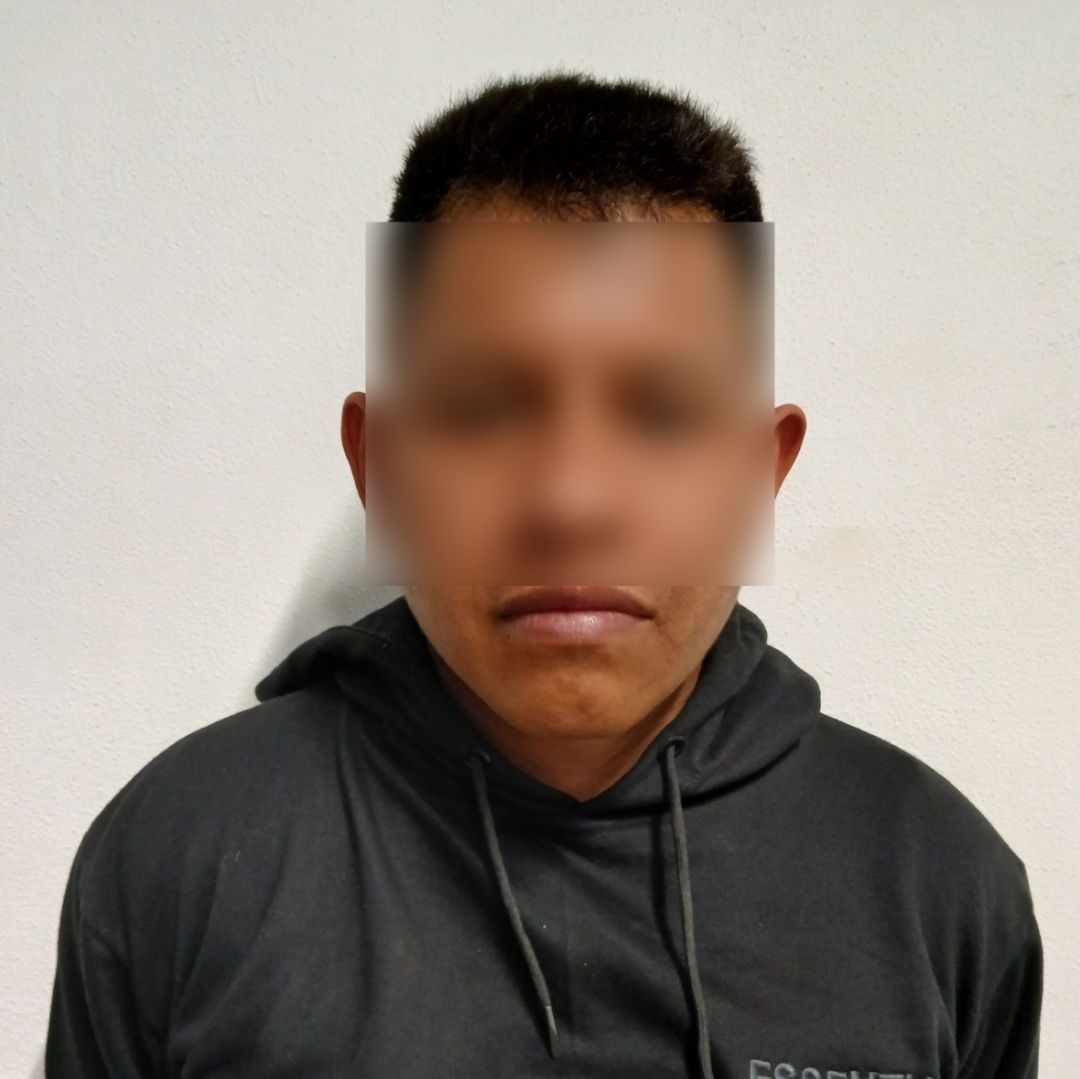 Cuatro detenidos tras robo a tienda departamental en Puebla.
