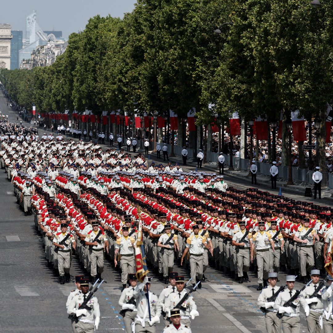 Desfile en Francia del 14 de Julio.