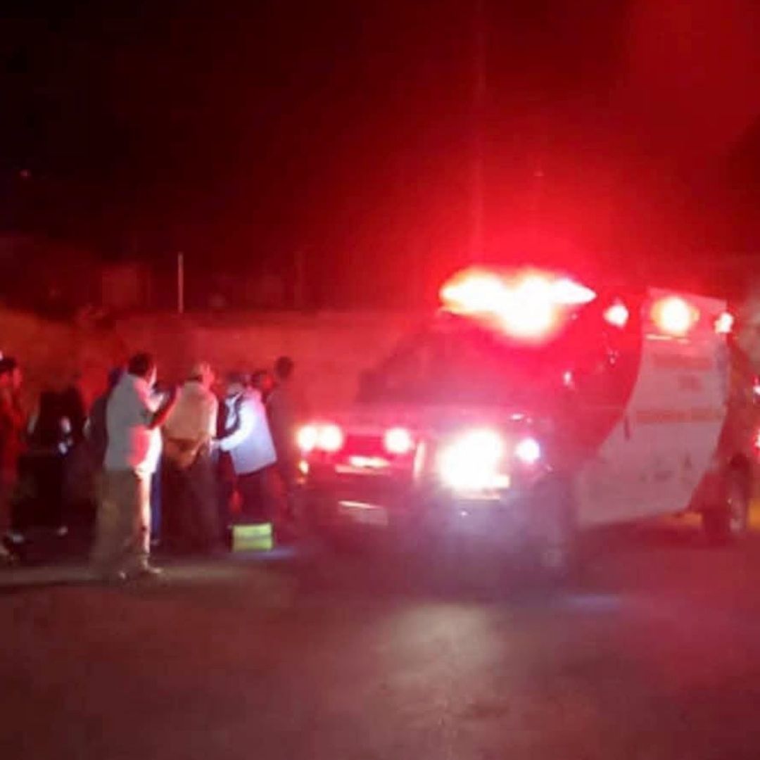 Un enfrentamiento familiar en Veracruz dejó un muerto y un herido. Las autoridades investigan el caso.