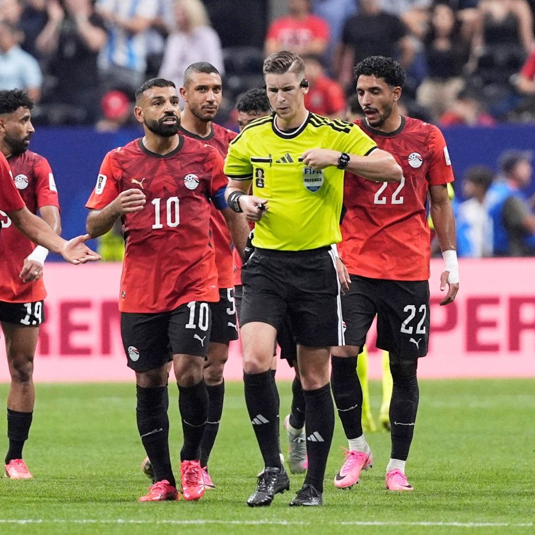El trabajo del árbitro francés Francois Letexier en el partido Argentina vs Egipto fue muy polémico. Foto: Reuters