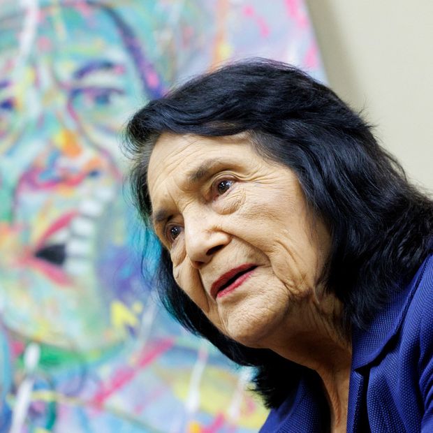 Dolores Huerta, reconocida líder sindical y activista por los derechos civiles, en la sede de la Fundación Dolores Huerta en septiembre 2024. Foto: Reuters | Archivo