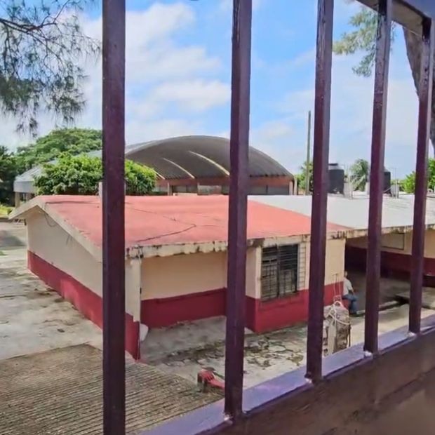 Suspenden clases en Coatzacoalcos por incidente con arco y flechas