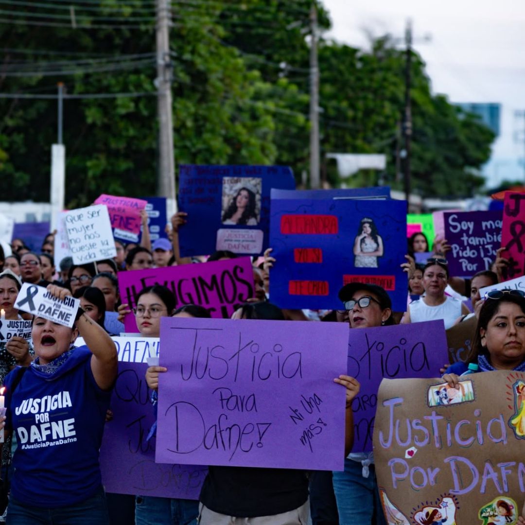 Cientos de personas durante marcha para exigir justicia por Dafne