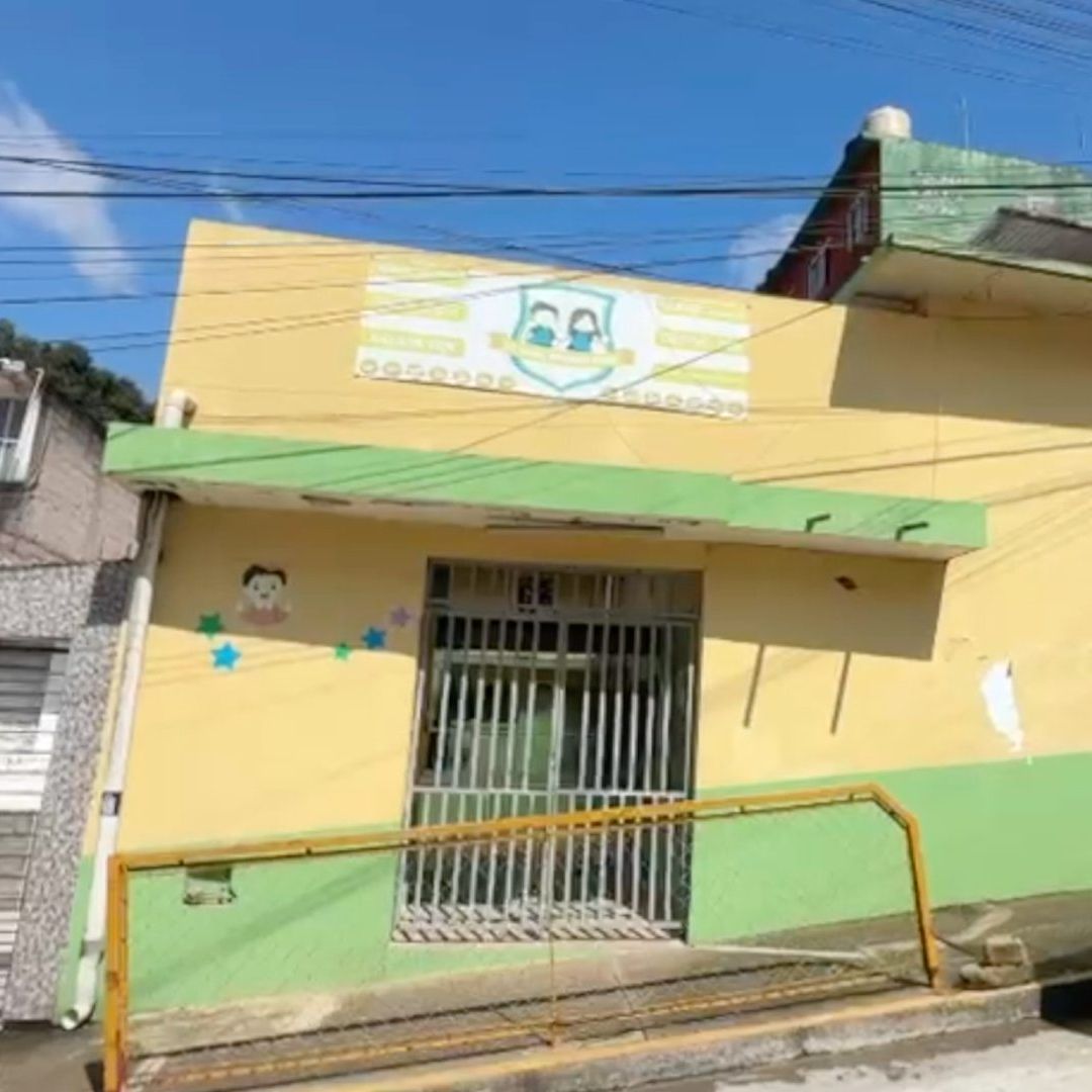 Olor a gas provoca evacuación de un jardín de niños en Xalapa