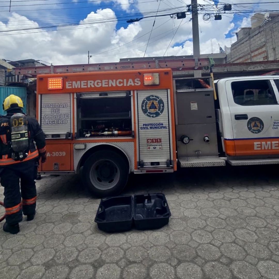 Explosión Gas Vivienda Dos Lesionados Colonia Bosques de Santa Anita Puebla