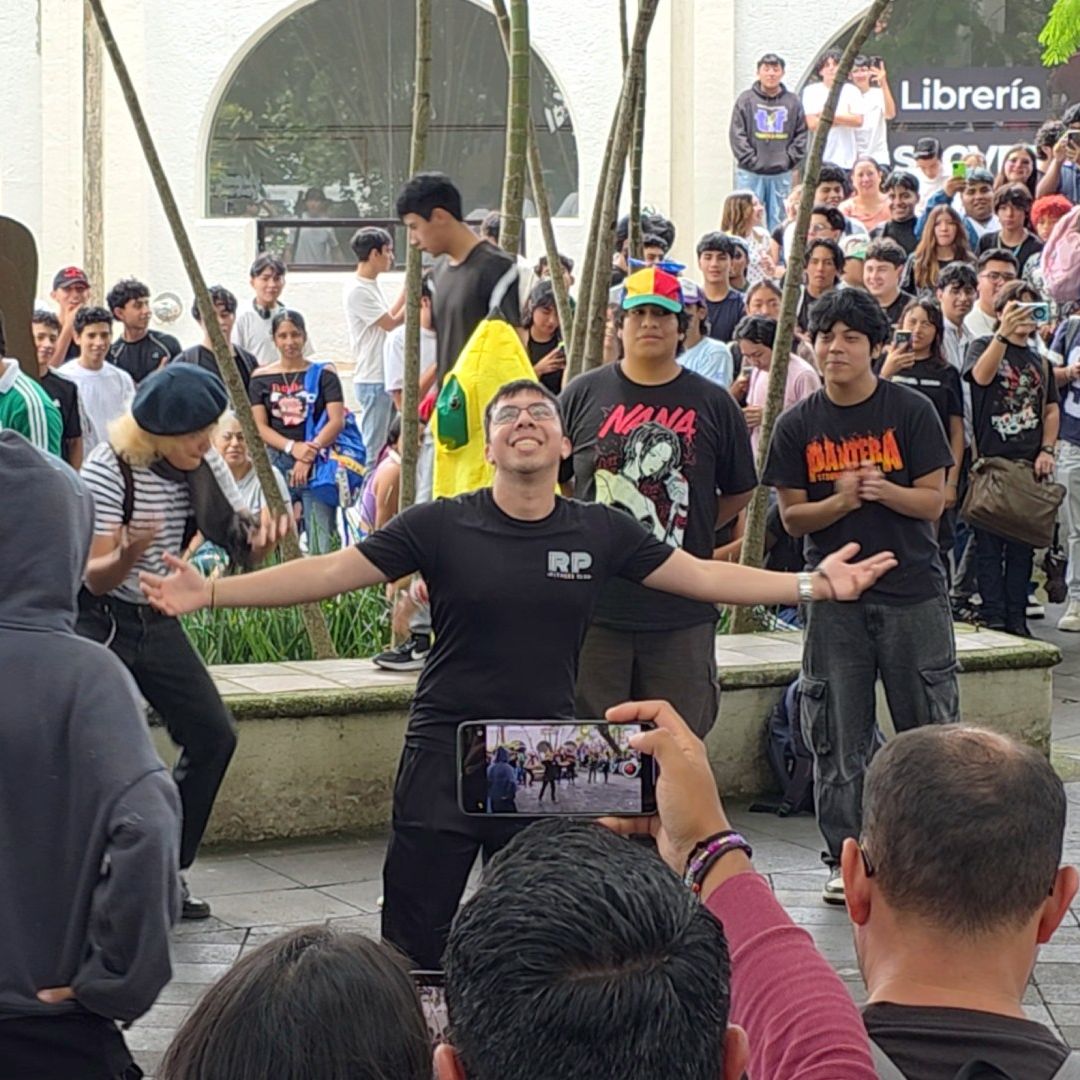 Jóvenes realizan evento para 'Farmear Aura' en Xalapa, Veracruz. Foto: N+