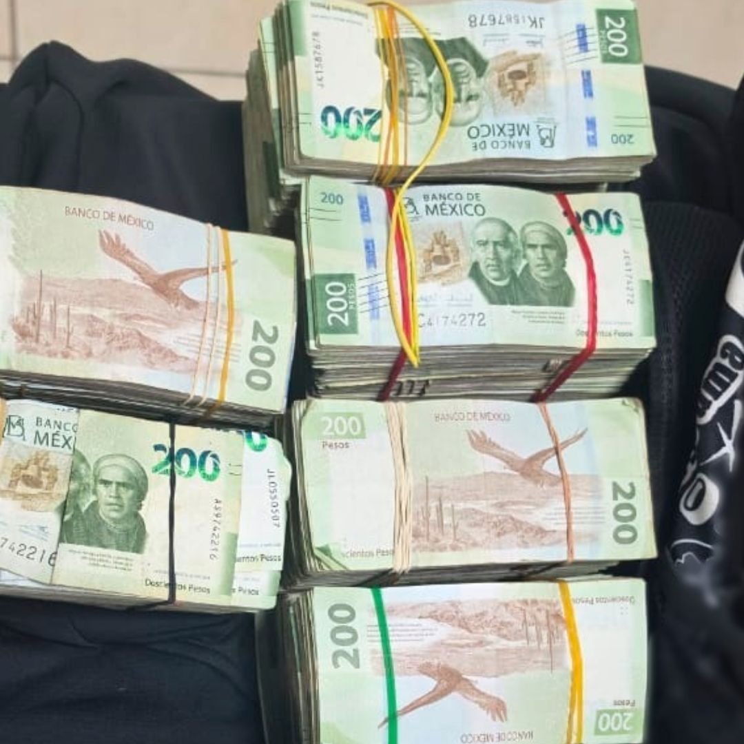 El hombre no pudo acreditar la legal posesión del dinero hallado en su mochila