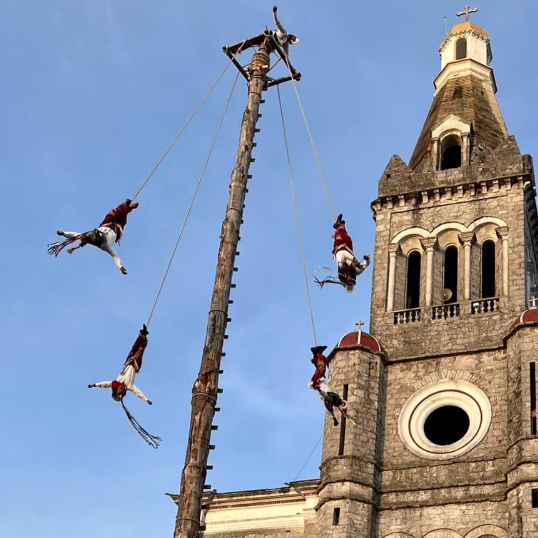 Grito de Independencia Noche Mexicana 15 Septiembre 2026 Cuetzalan Puebla Artistas Invitados