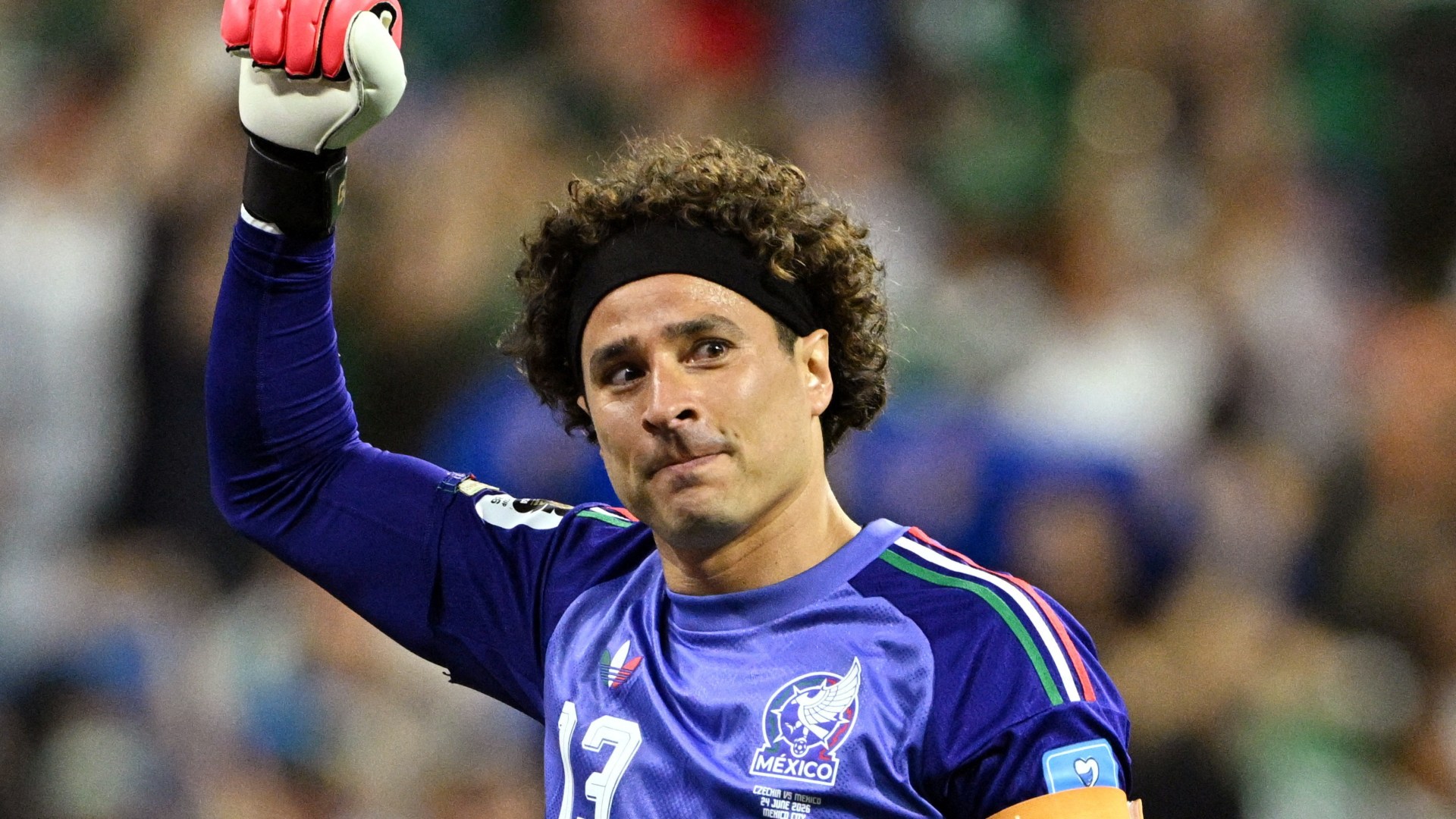 fifa-env-a-mensaje-a-memo-ochoa-por-su-retiro-y-el-r-cord-que-rompi