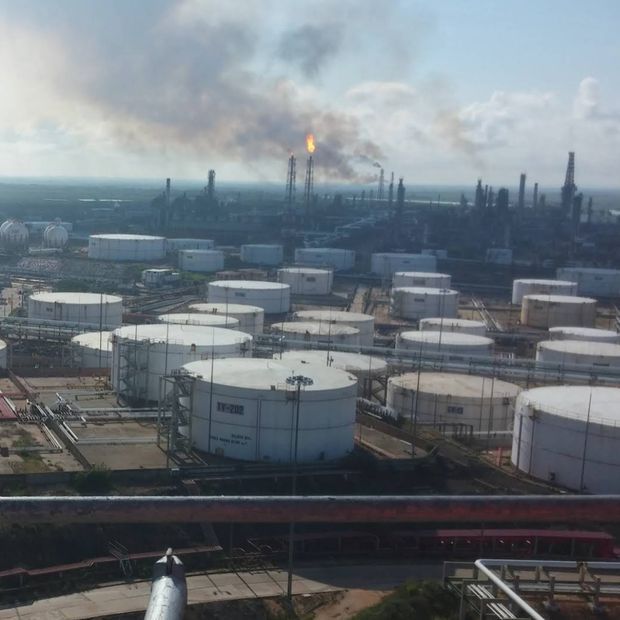 Fiscalía Investiga Homicidio de Dos Personas en Refinería de Minatitlán, Veracruz