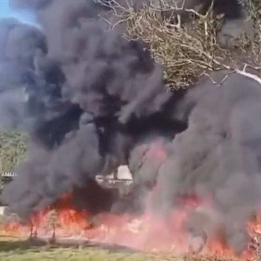 Se incendia pipa en autopista de Tlacolulan