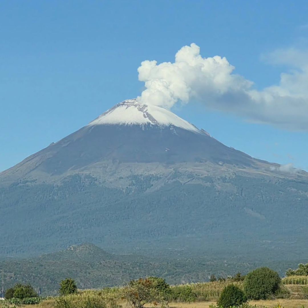 Actividad Fumarola Volcán Popocatépetl Puebla Lunes 5 de Octubre de 2026