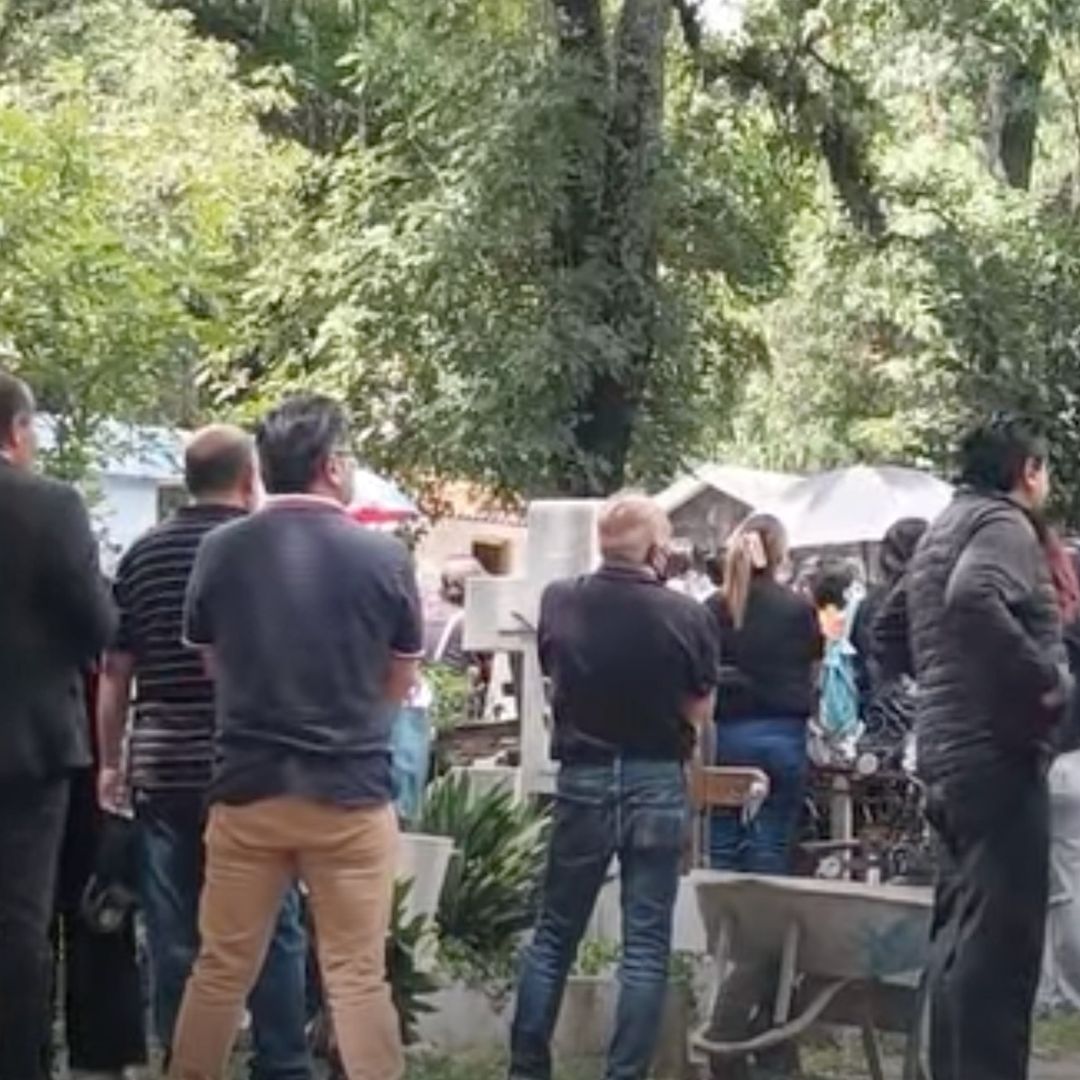 Los restos del joven fueron sepultados en el Panteón Municipal.