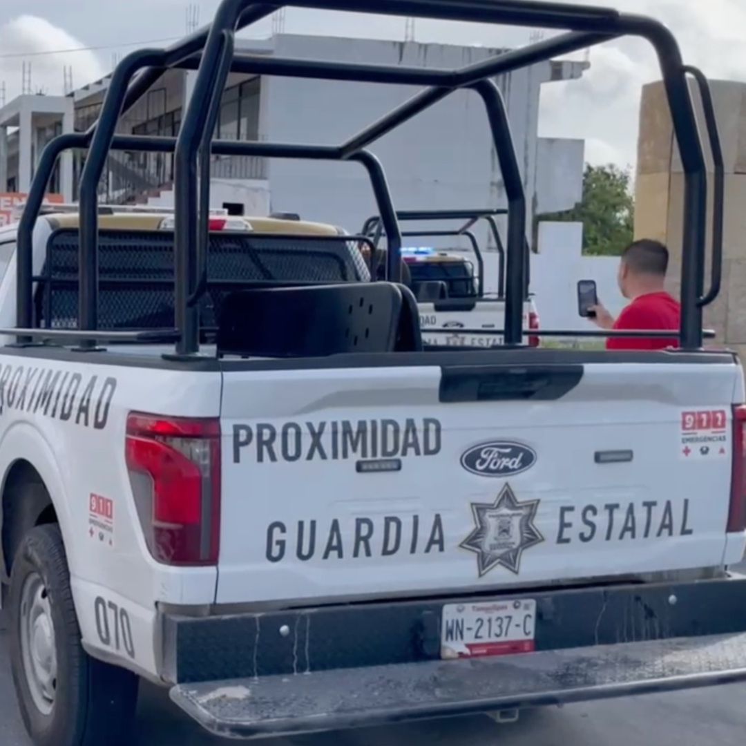 Movilización policiaca por hallazgo de hombre sin vida en predio. Foto: N+