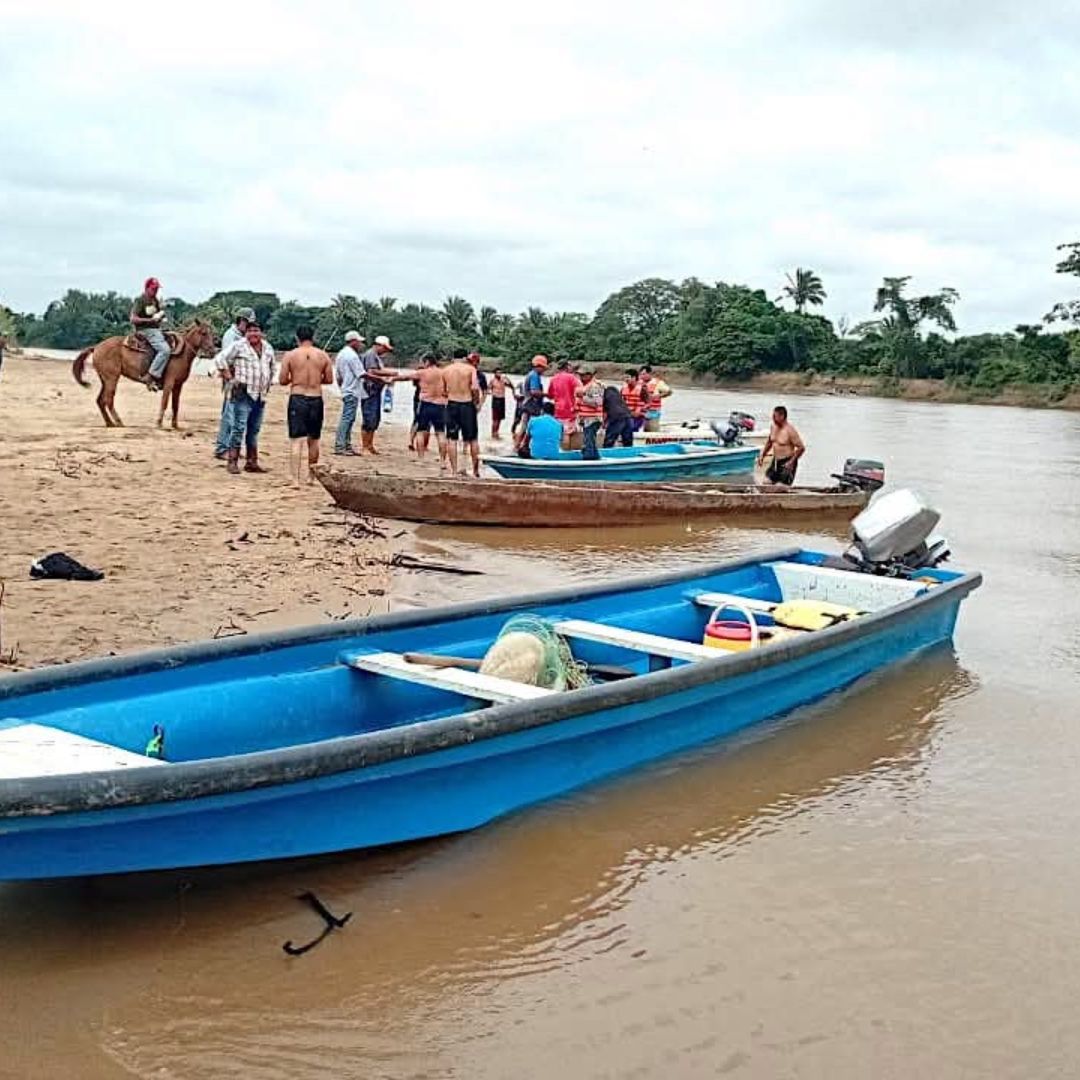 Hallan Cuerpo sin Vida de un Hombre en Río San Juan Evangelista; Intentaba Rescatar a un Toro