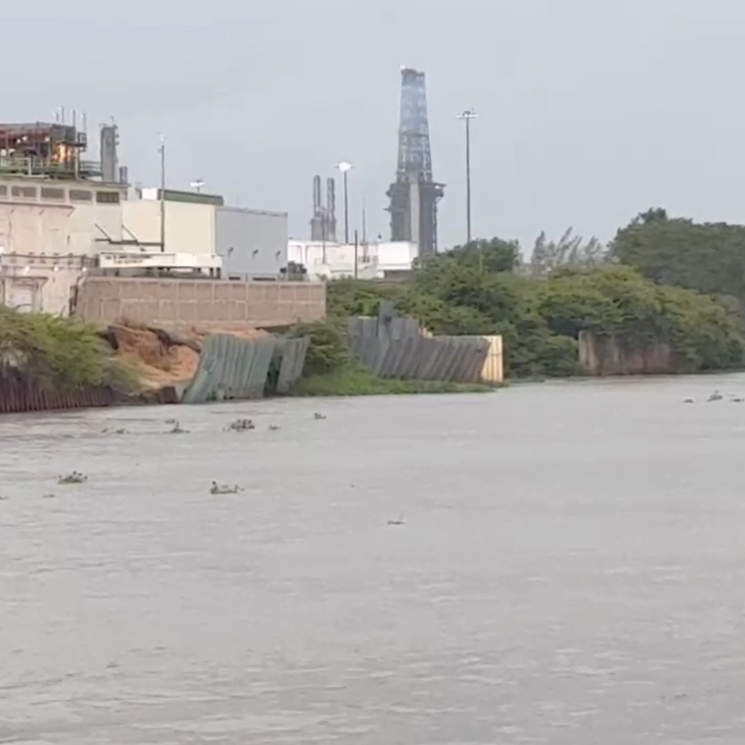 Hallan Cuerpo Flotando en el Río Coatzacoalcos; Ocurrió en Minatitlán