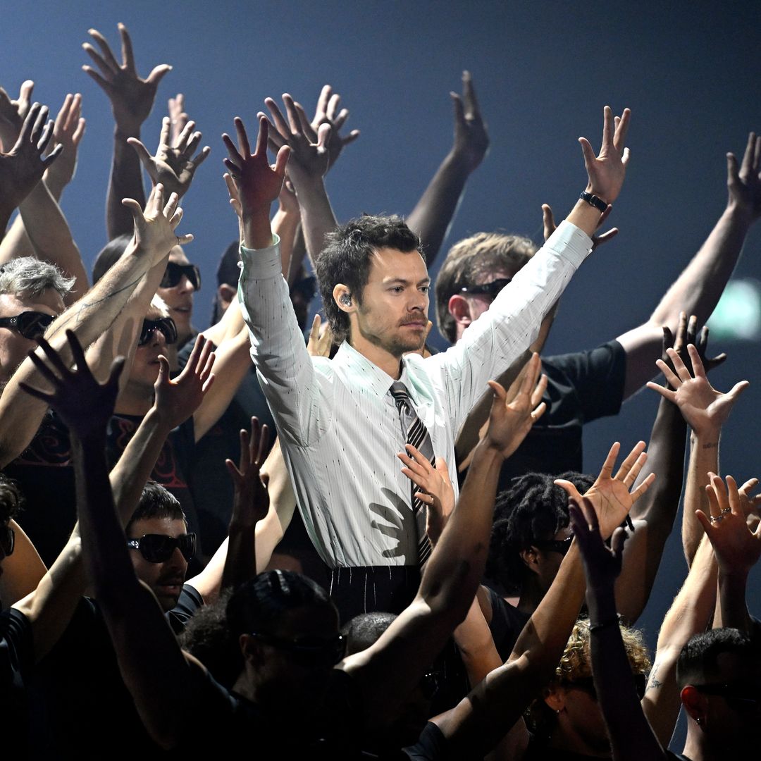 harry-styles-se-desploma-wembley-que-paso-salud
