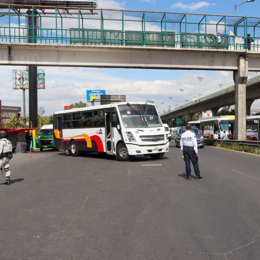 Bloqueo en autopista México-Querétaro