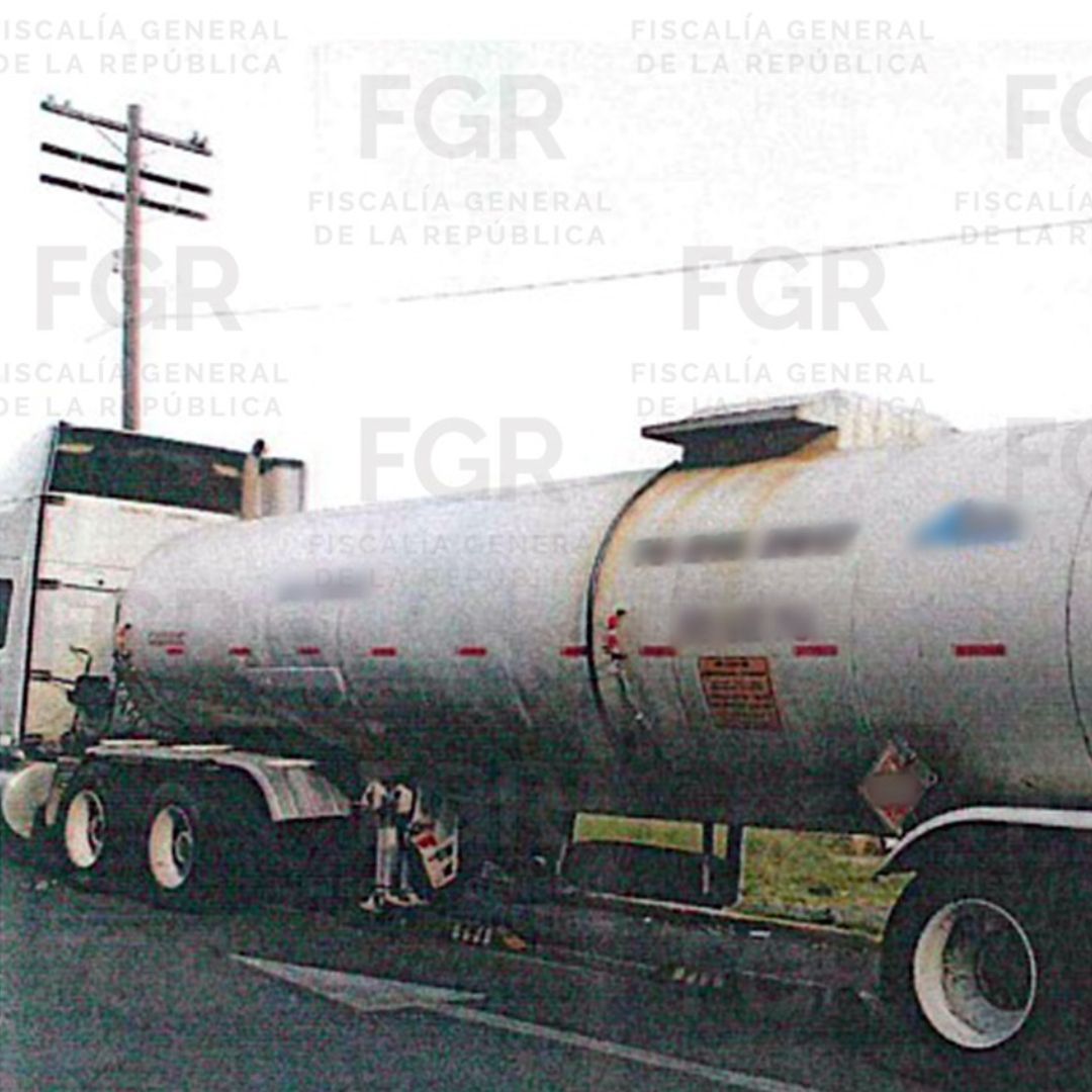 Recuperados 42 Mil Litros Hidrocarburo Ilegal Detenido José N San Martín Texmelucan Puebla