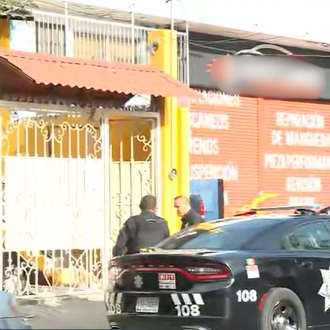 Policías
