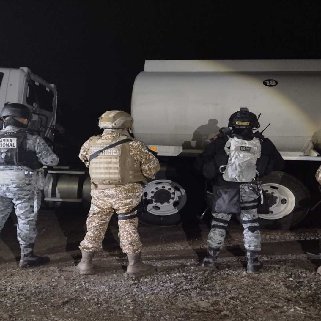 La mercancía quedó asegurada por elementos de la Guardia Nacional.