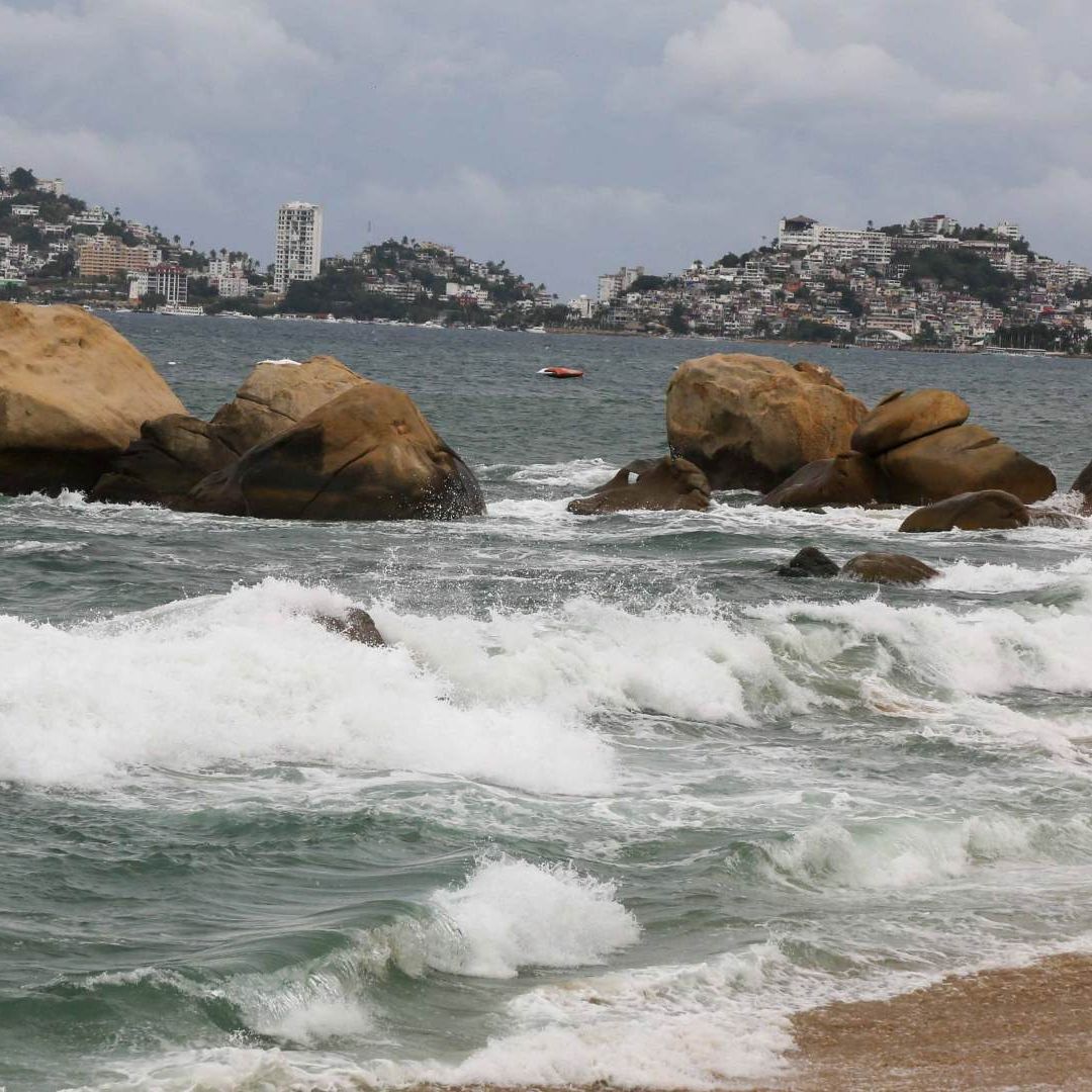 Viento y oleaje elevado en Acapulco por efectos del huracán Polo el 22 de septiembre 2026. Foto: Cuartoscuro