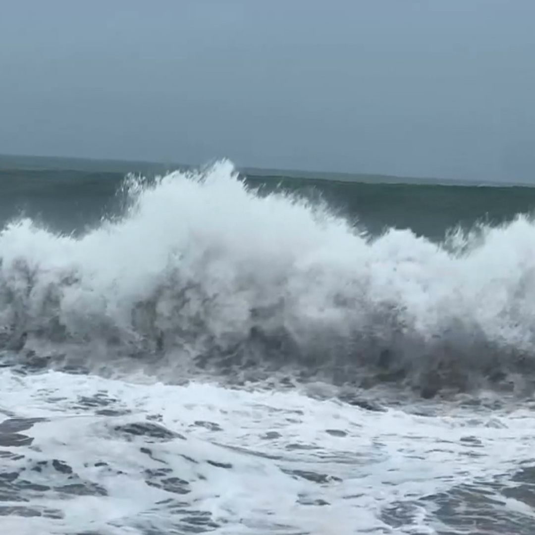 El huracán Rachel se aleja de Jalisco.