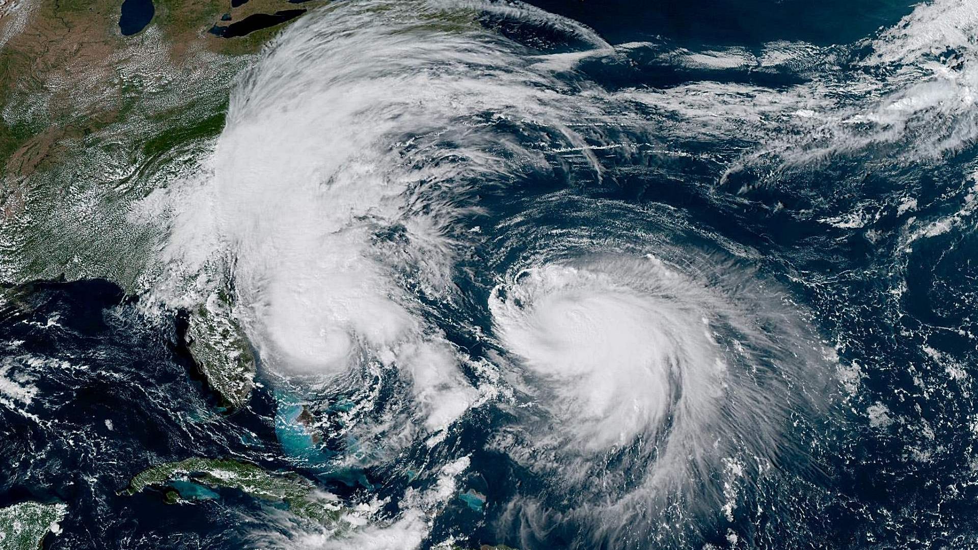 El huracán Humberto se observa al oeste de la tormenta Imelda en el Atlántico en septiembre de 2025. Foto: Reuters
