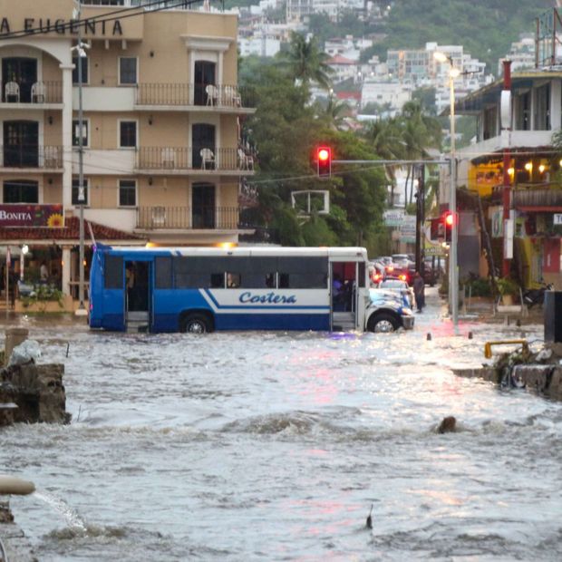 Simón provocó fuertes lluvias que dejaron inundaciones en Acapulco