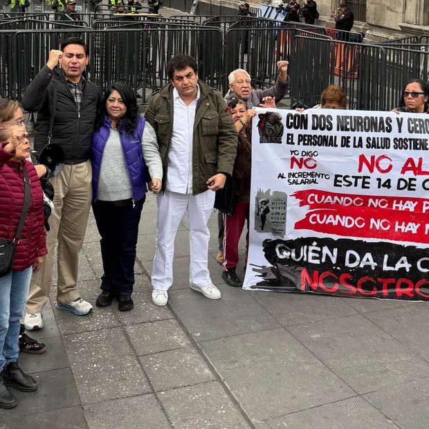 Protesta de personal del IMSS en Ciudad de México (CDMX). Foto: N+