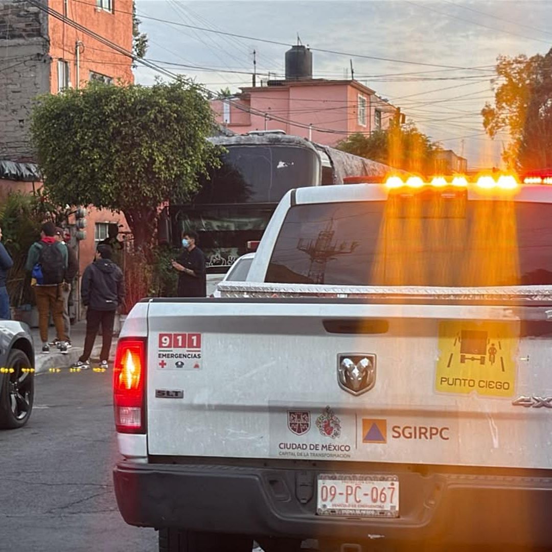 Unidad de protección civil acude a zona de incendio en Venustiano Carranza, CDMX. Foto: N+