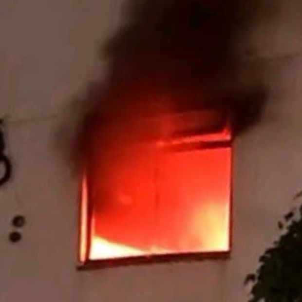 Departamento se incendia por veladora encendida en Tehuacán.