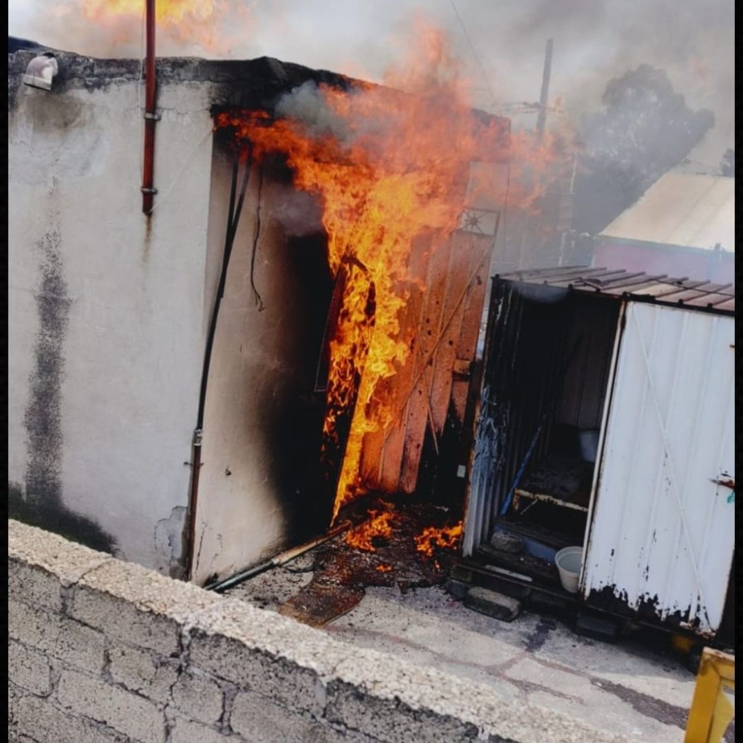 Esta es la vivienda incendiada en Tláhuac. Foto: Bomberos de la CDMX