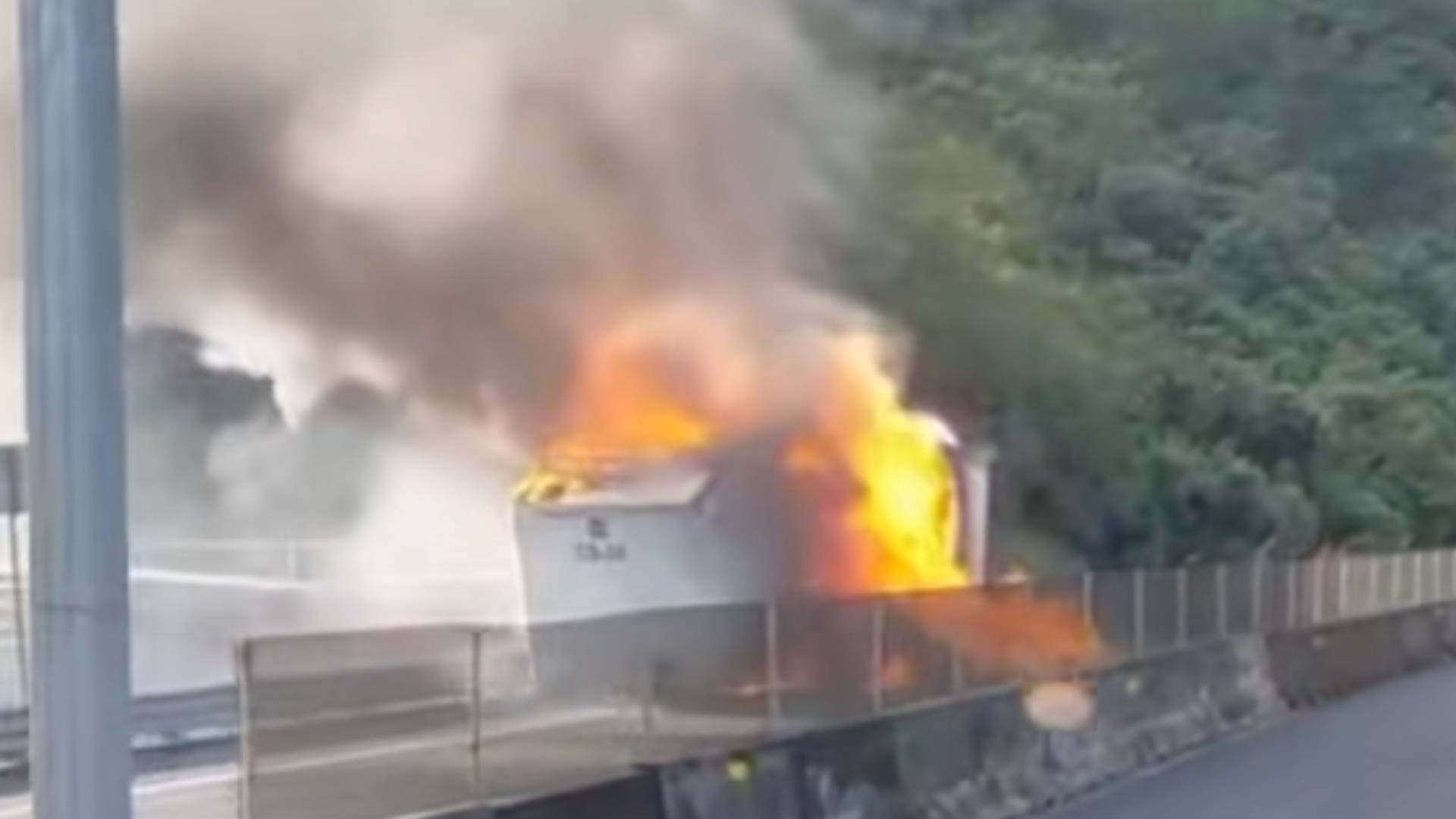 Incendio de Tráiler Provoca Cierre Total en la Autopista México-Tuxpan ...