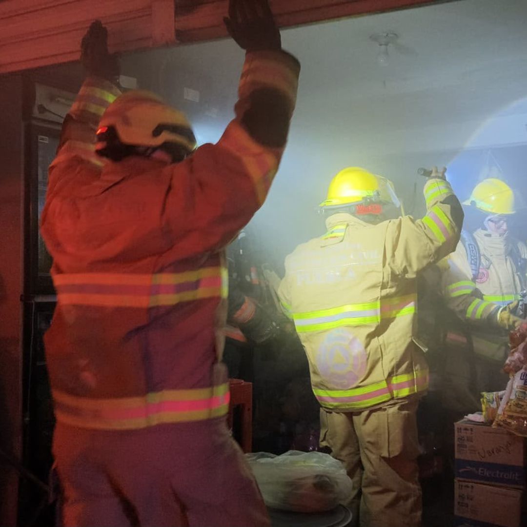 Incendio Negocio Espiral Insecticida Encendida Colonia San Miguel Puebla