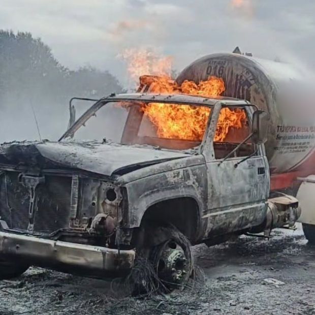 Incendio Pipa Gas LP Carretera San Francisco Tláloc San Matías Tlalancaleca Puebla