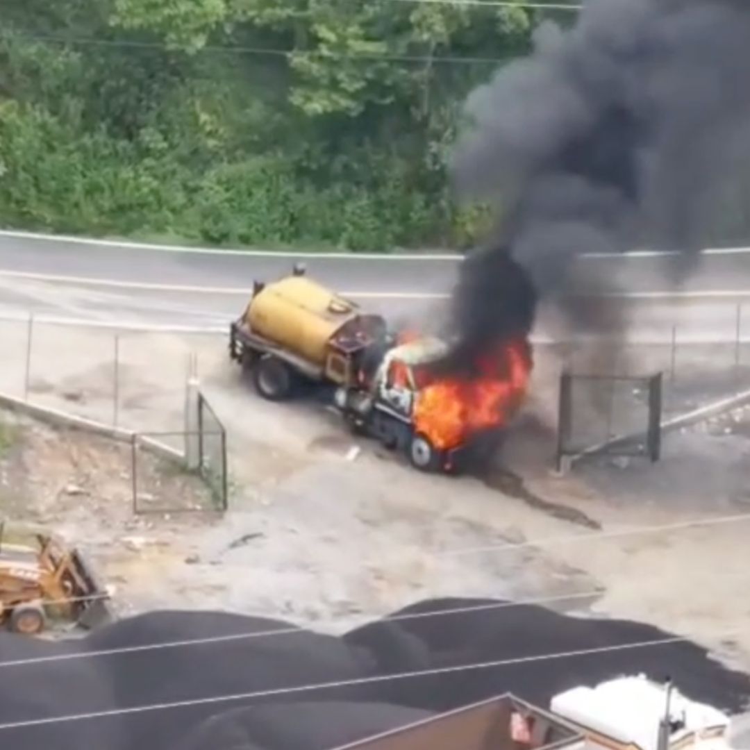 Pipa Cargada con Chapopote se Incendia en la Carretera Federal Orizaba–Zongolica, Veracruz