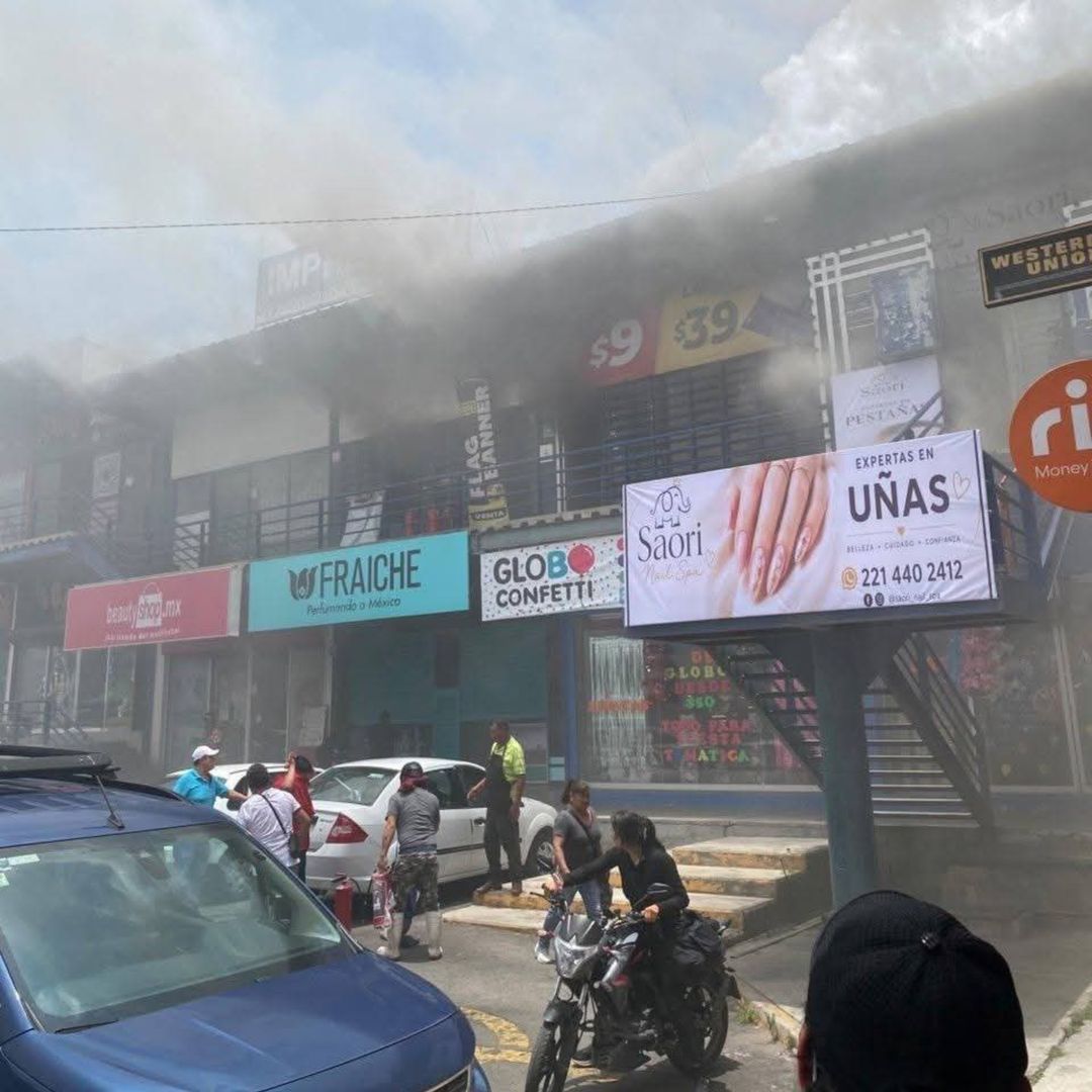 Un local de imprentas se incendió por cortocircuito.