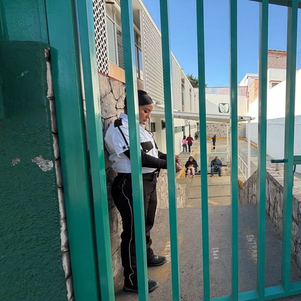 Consulta salarial de trabajadores del IMSS en Puebla tras marchas.