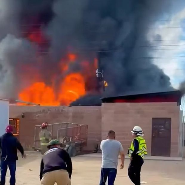 Incendio de Bodega en SLRC en Sonora