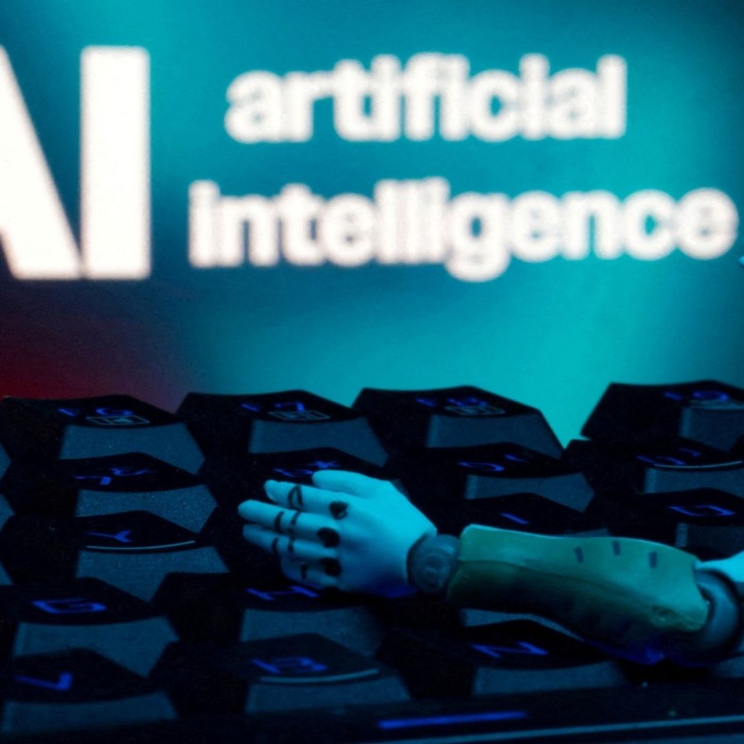 La inteligencia artificial está en el centro del debate mundial por sus riesgos y su acelerado desarrollo.