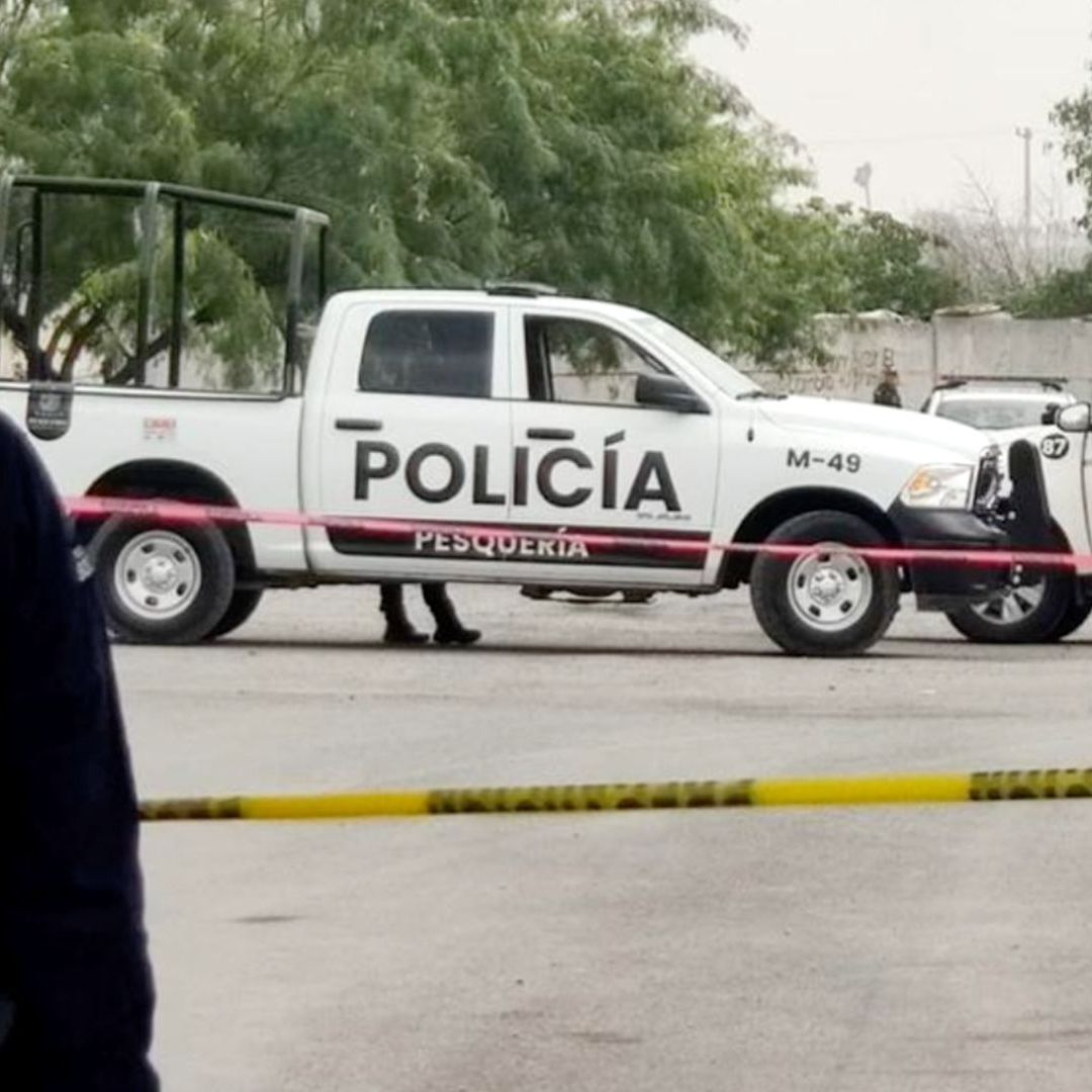 Autoridades acordonan calle