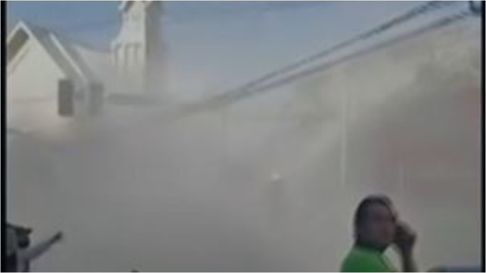Solo humo quedó del edificio