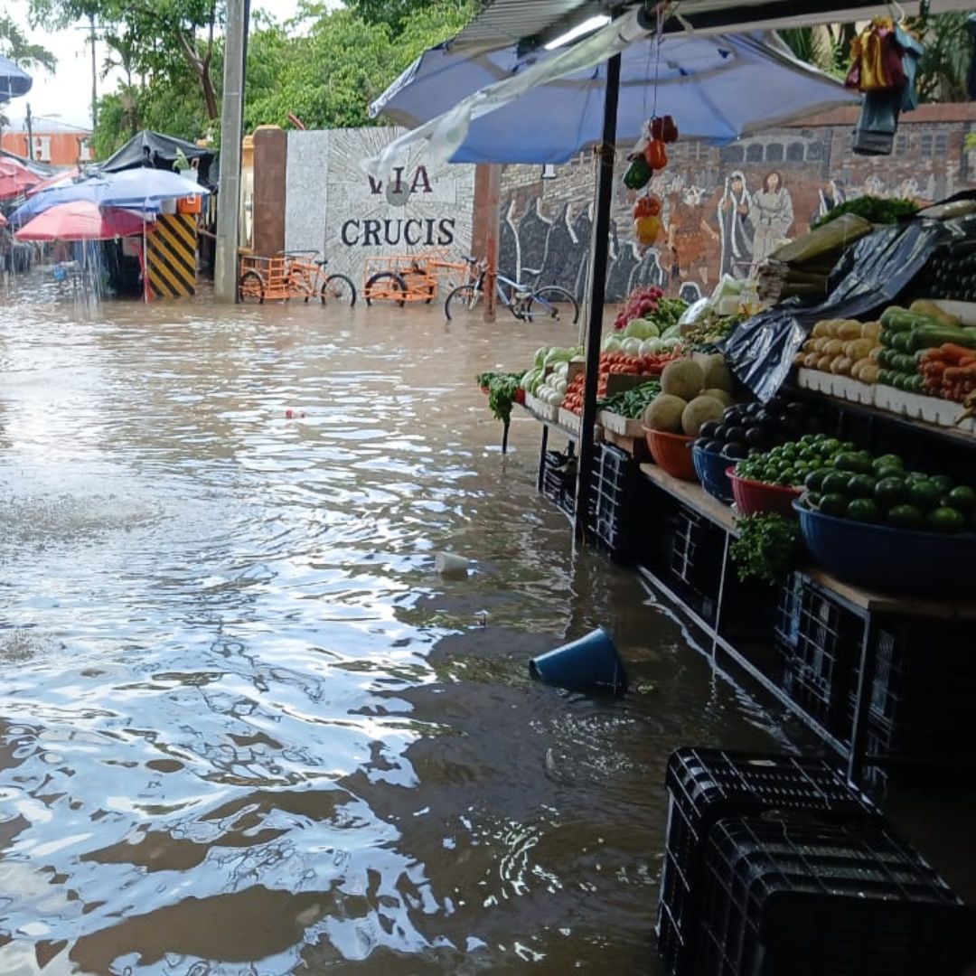 Lluvias Inundan Álamo Temapache, Veracruz y Causan la Preocupación de Habitantes