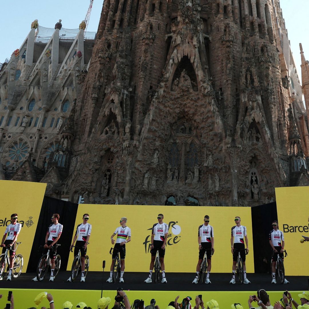 Presentación del UAE Team Emirates en la Tour de Francia